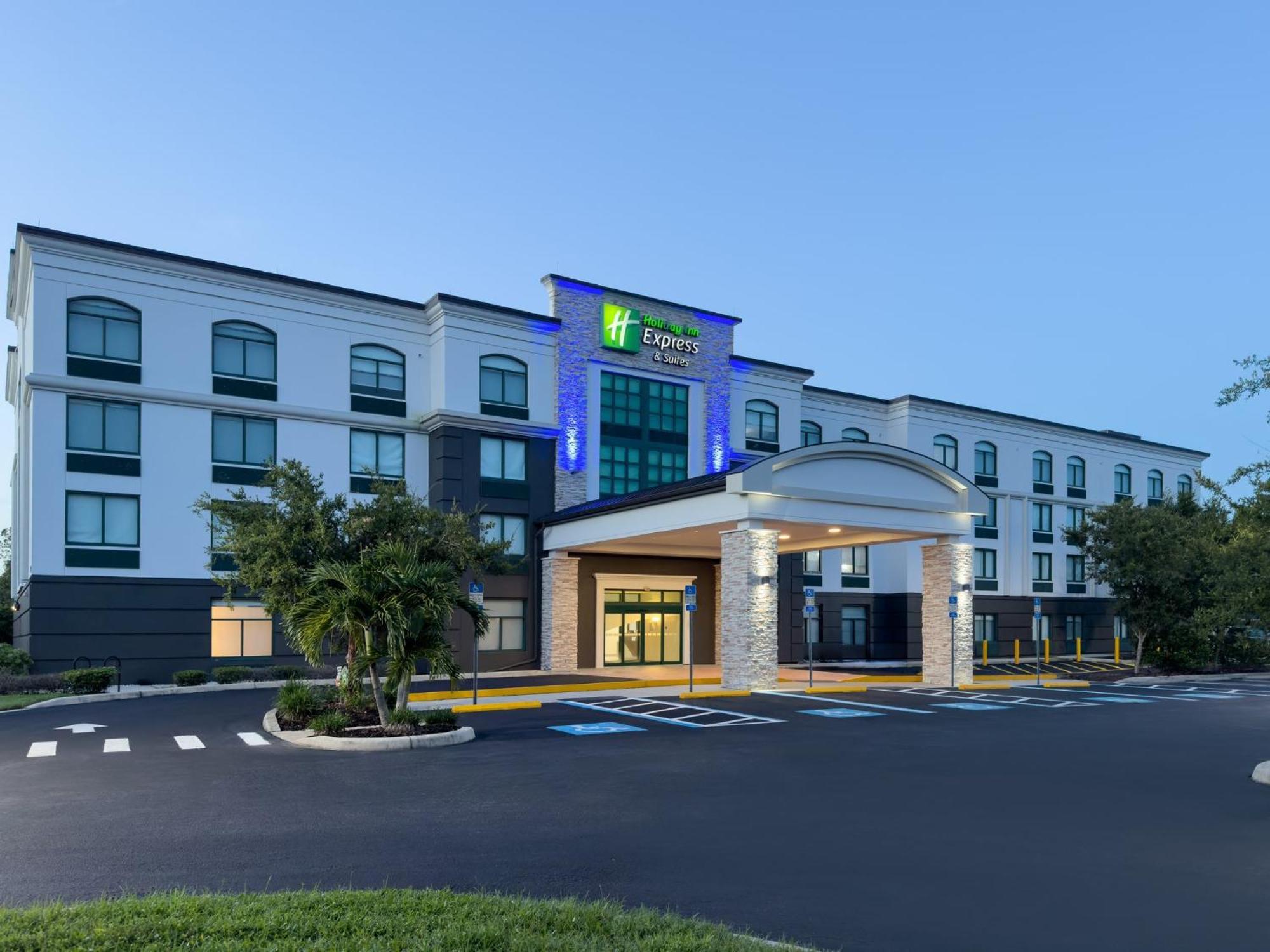 Holiday Inn Express & Suites Bradenton East-Lakewood Ranch By Ihg Екстер'єр фото